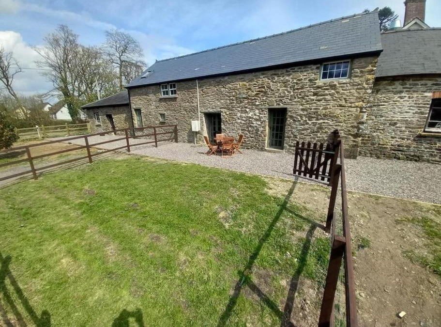 Llanddowror Apartment | Coach House at Picton - Restaurant and bar on site