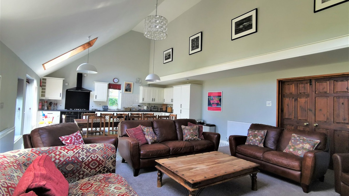 Llanfyrnach House | Coach House