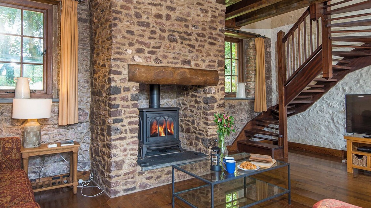 Stackpole Cottage | Coach House, Holiday Cottage Stackpole , Sleeps 8, 4 bedrooms, bathrooms