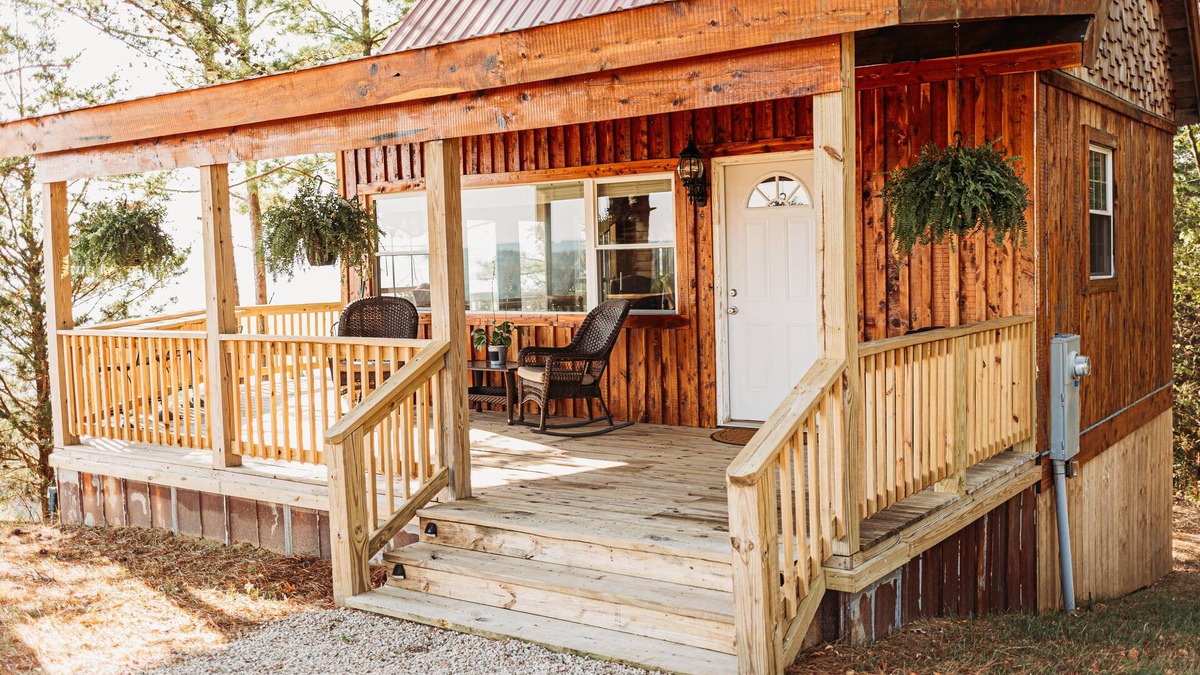 Trenton Cabin | Coal City Bluff Cabin
