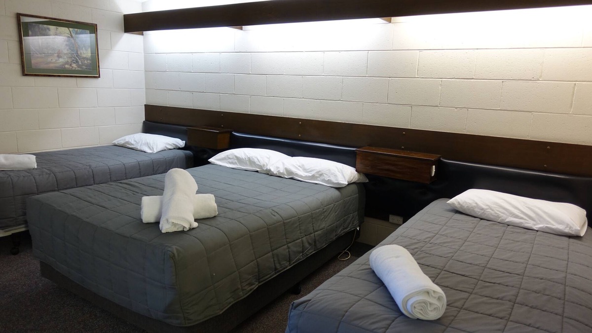 Korumburra Hotel | Coal Creek Motel
