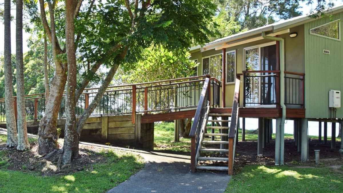 Rainbow Reach Cabin | Coast & Country Cabin 6