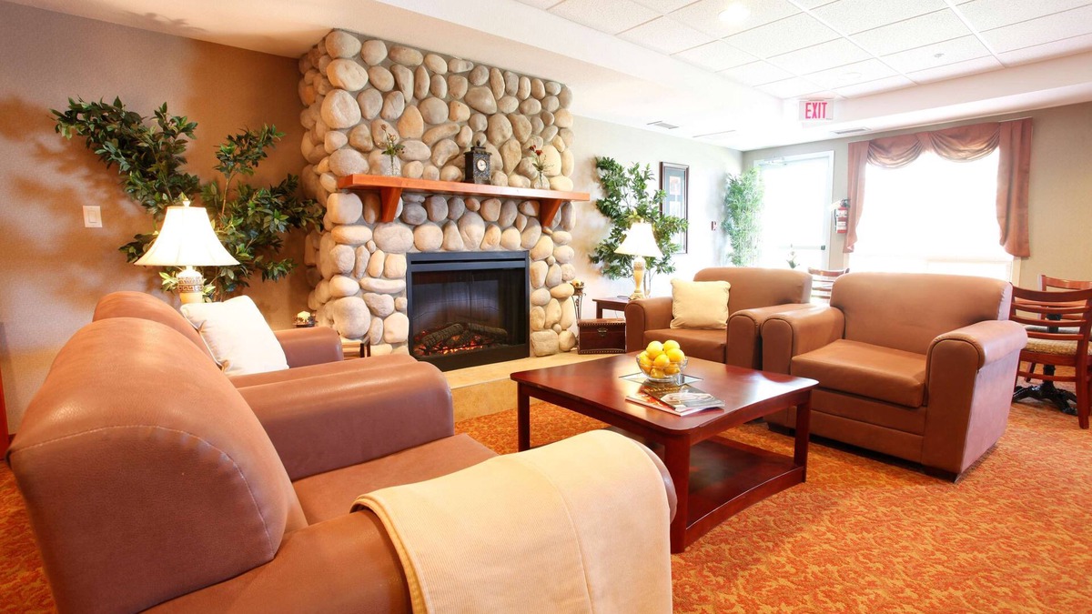 Grimshaw Hotel | Coast Grimshaw Hotel & Suites