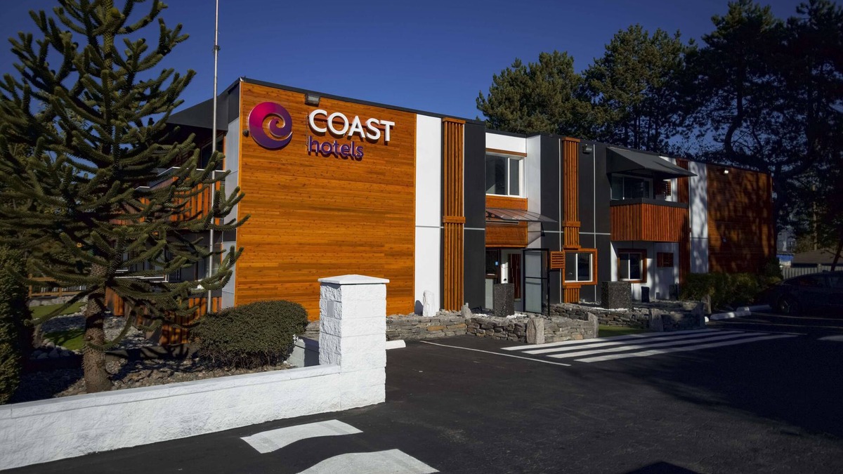 East Side Hotel | Coast Metro Vancouver Hotel