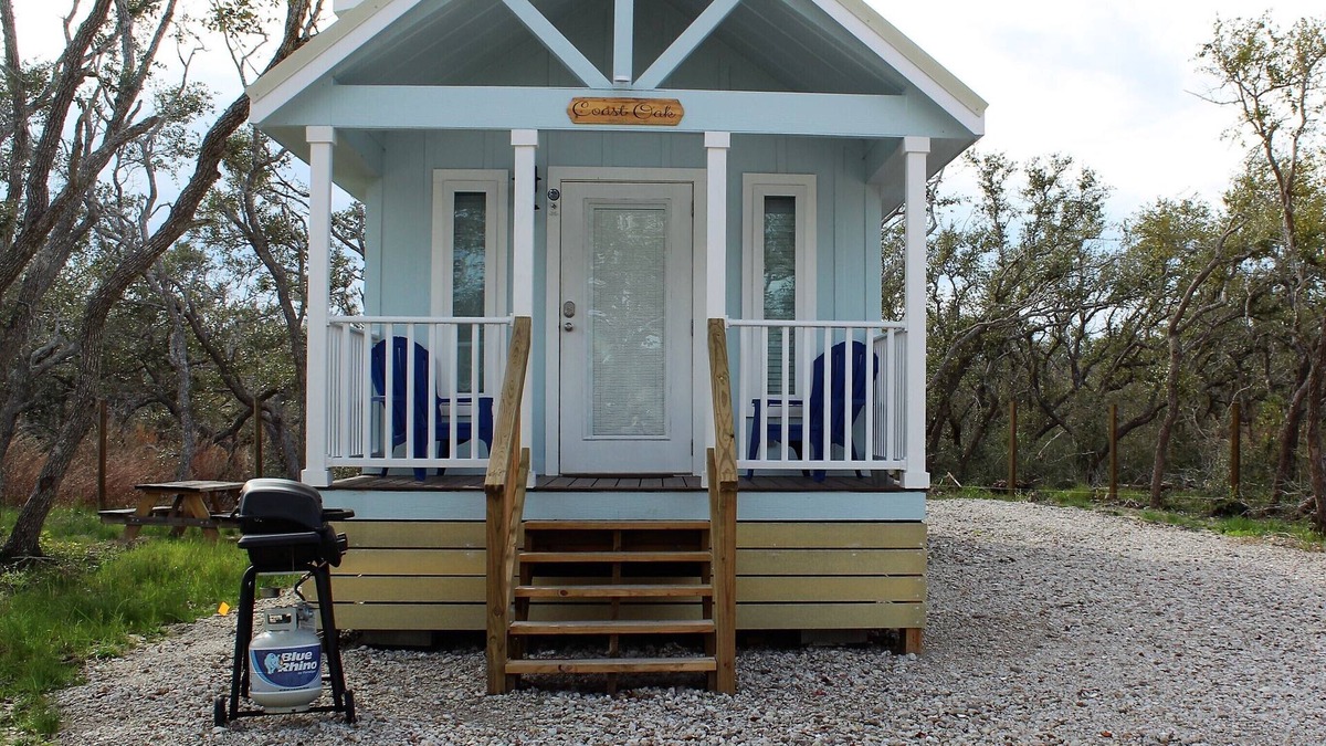 Rockport Cabin | Coast Oak -Beautiful New Tiny Cottage - Perfect Family Getaway