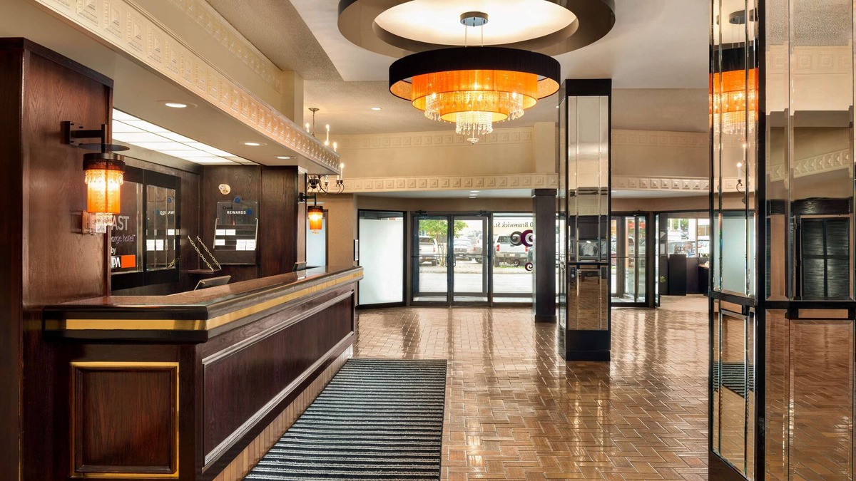 Prince George Hotel | Coast Prince George Hotel by APA