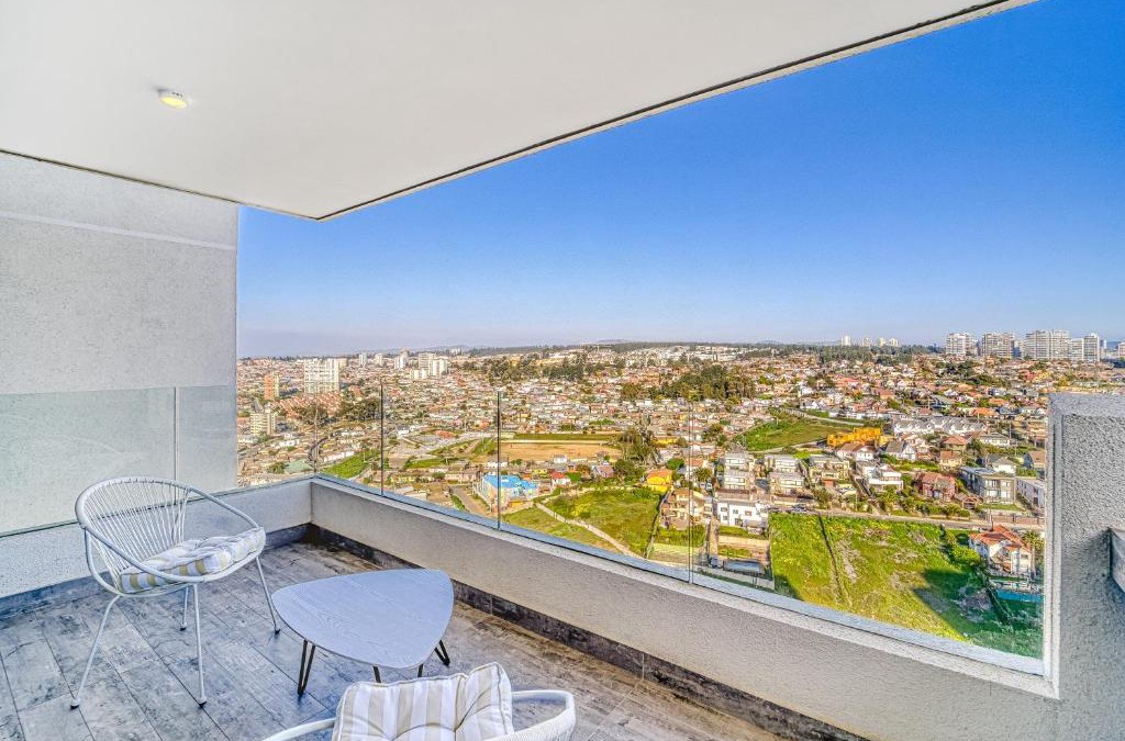 Concon Apartment | Coast Tower 1BR W/Balcony & View.