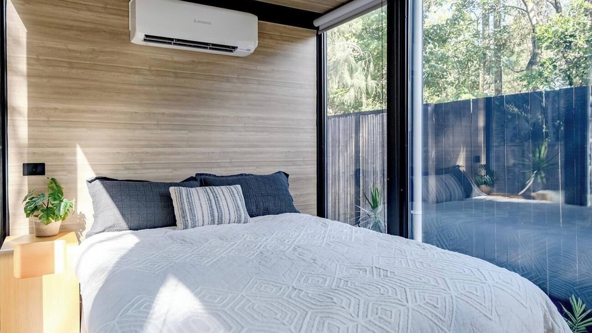 New Brighton Apartment | Coastal Bliss: New Brighton Eco Pod (50m Beach)