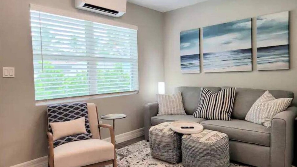 Lantana Apartment | Coastal Breezes -Walk to the Beach