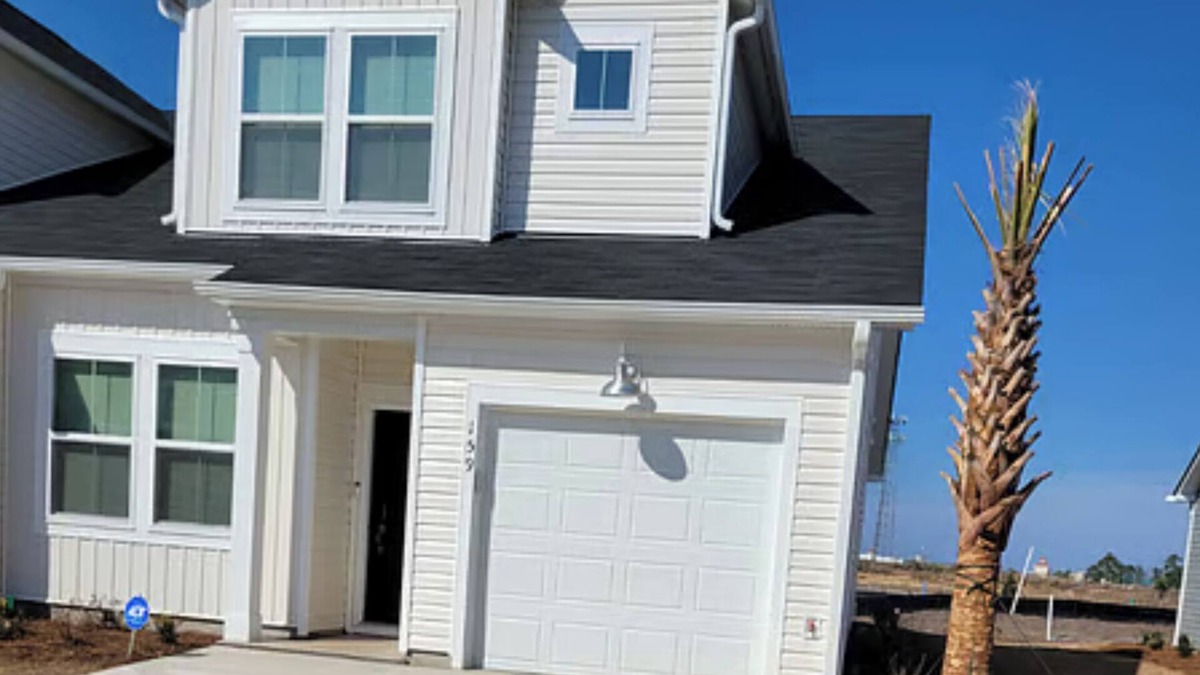 Carolina Forest House | Coastal Charm 3-bedroom townhome with modern comforts and prime location.