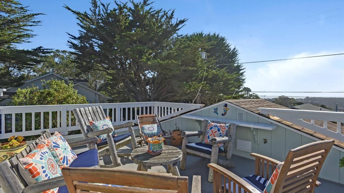 Moss Beach House | Coastal Charm: Ocean Views, Hot Tub, Fire Pit Near Tide Pools, Surfing, & SFO