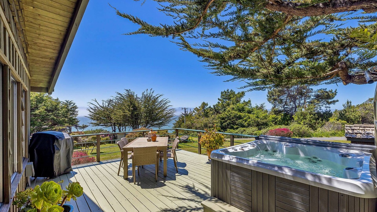 Timber Cove House | Coastal cliffside hideaway with yard, hot tub, & wood fireplace - dog-friendly