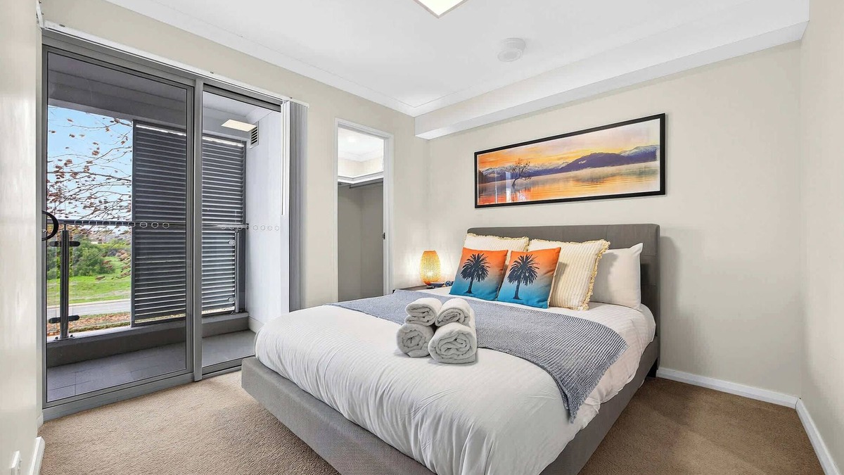 Rockingham Apartment | Coastal Comfort in Rockingham 2BR Apartment