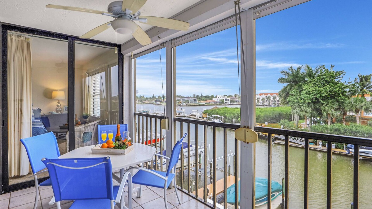Vanderbilt Beach Condo | Coastal Condo Steps from Vanderbilt Beach