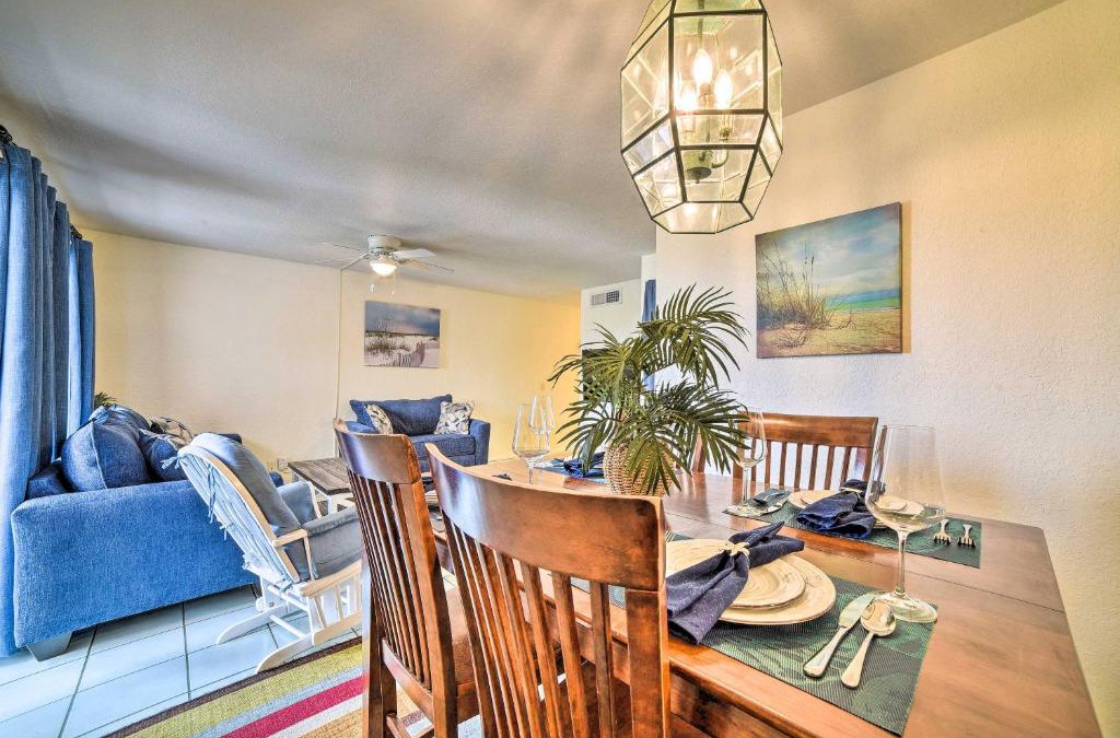 Corpus Christi Apartment | Coastal Condo with Dock Access, 2 Miles to Beach!