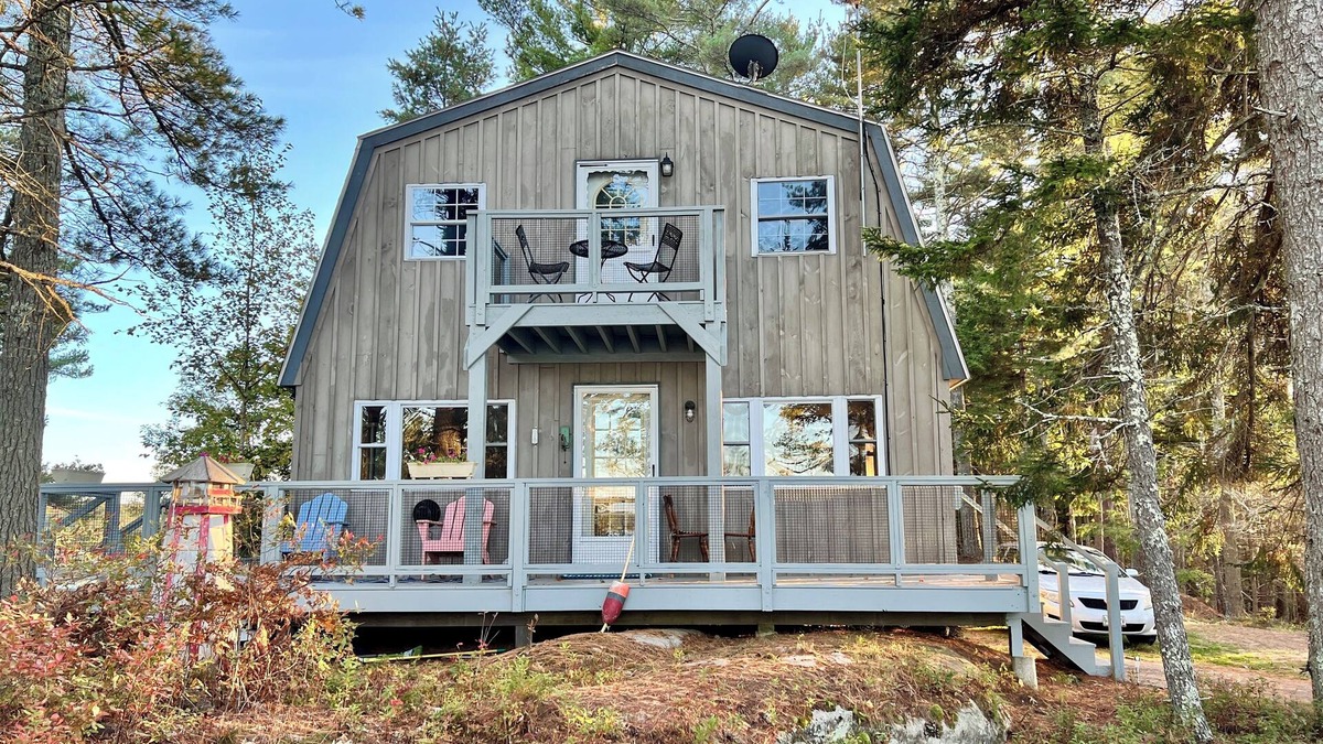Georgetown Cottage | Coastal cottage on Robinhood Cove-Peaceful waterfront retreat