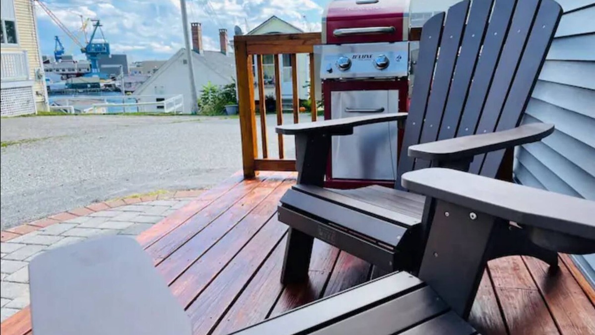 Kittery Cottage | Coastal Cottage - Porch, Grill, Walk to Portsmouth
