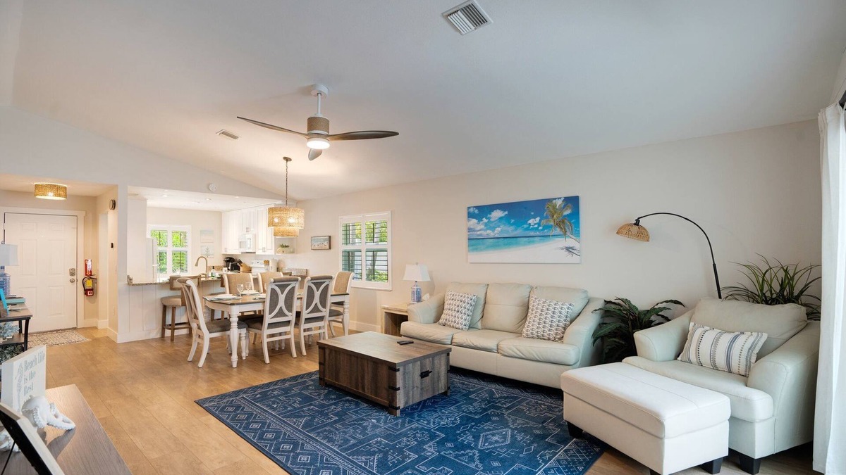 South Sarasota House | Coastal Cottage: Renovation Sleep 6 Hot tub, Pool