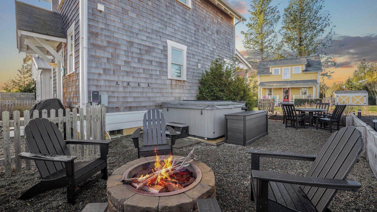 Seabrook House | Coastal Cottage w/Private Hot Tub + Indoor/Outdoor Fireplace + EV Charger