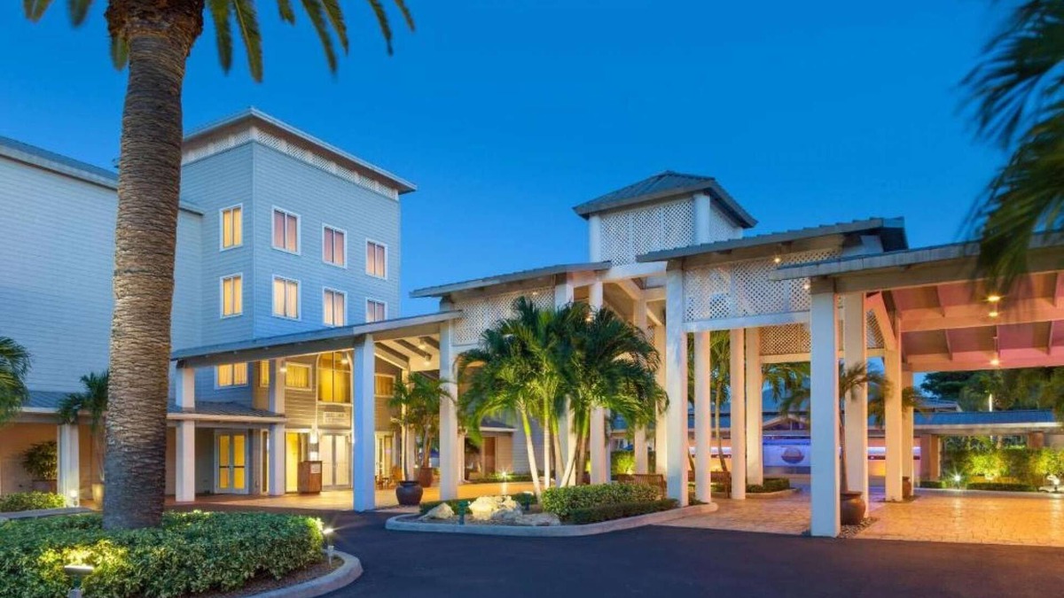 Stuart House | Coastal Escape | Golf. Free Parking