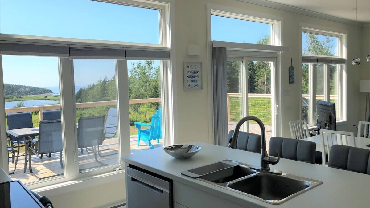Colindale House | Coastal Haven - 3 Bedroom Executive-Class Villa