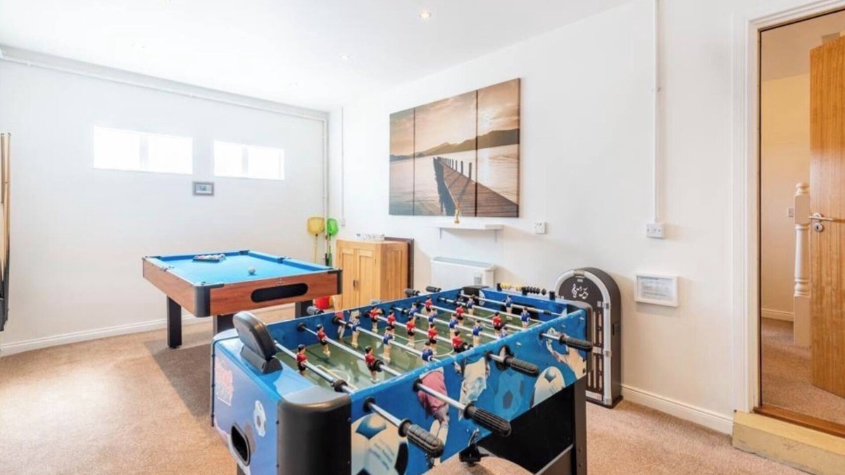 Crail House | Coastal Haven- stunning home in Crail