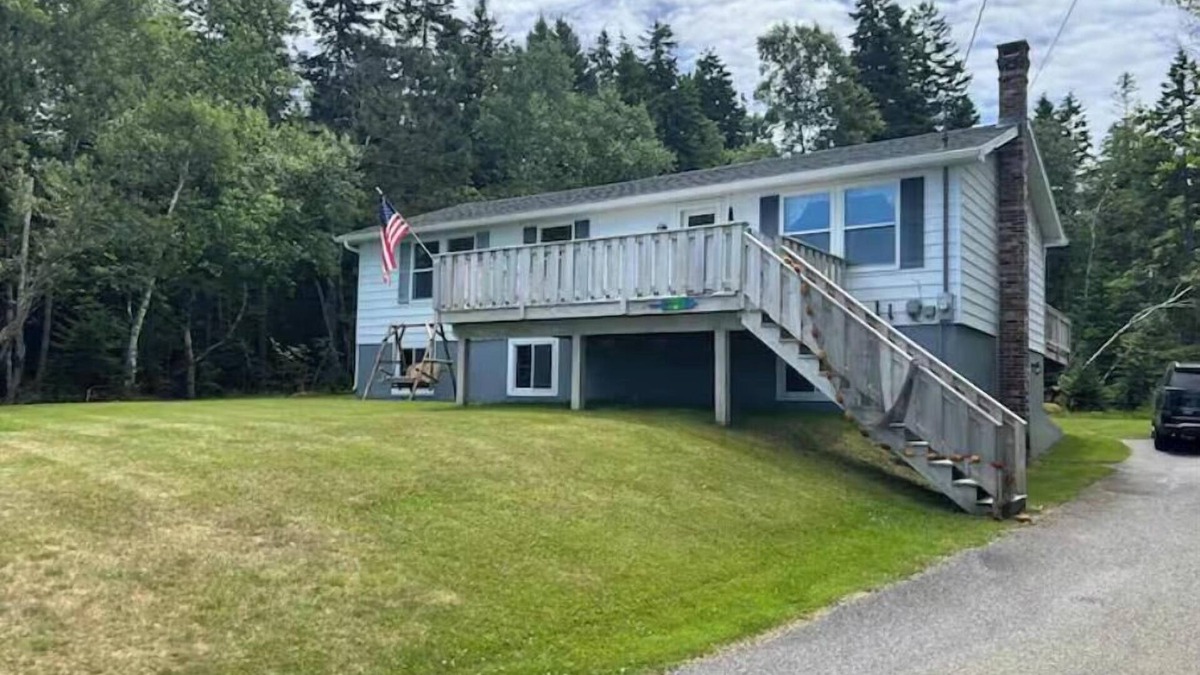 Beals House | Coastal Haven