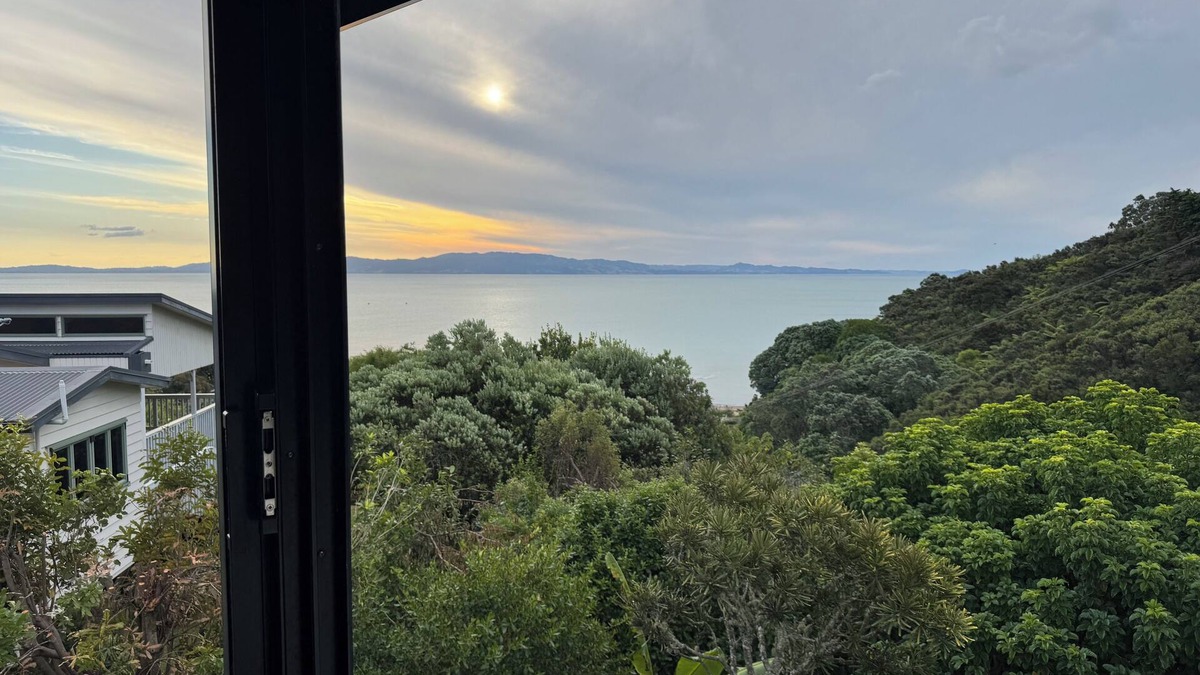 Te Mata House | Coastal Holiday Home