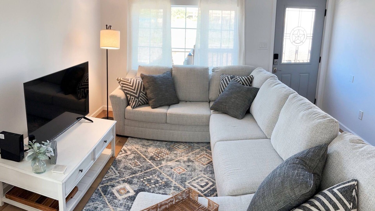 Del Mar House | Coastal Living in Corpus Christi: 3 Bed, 2 Bath Oasis with Top Amenities!