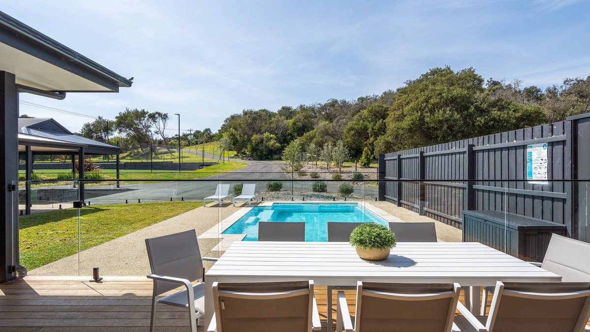 Fingal House | Coastal Luxe - Heated pool, tennis court, sauna, privately set on gated acreage