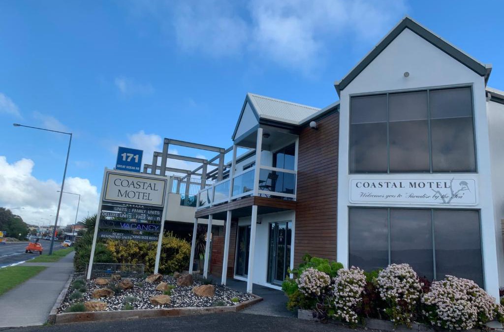 Apollo Bay Hotel | Coastal Motel