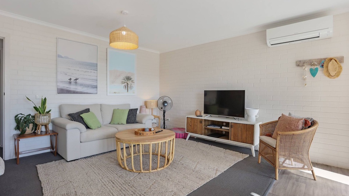 Merimbula Cabin | Coastal N Cosy at Calendo Apartments