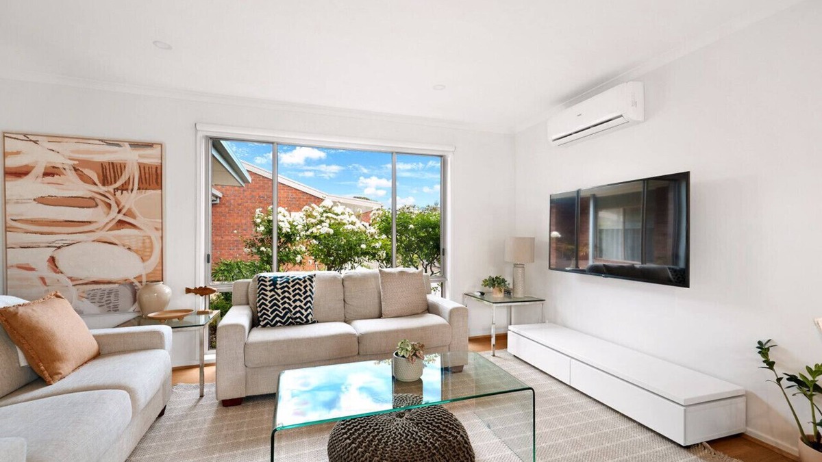 Torquay House | Coastal Nest -walk to the beach!