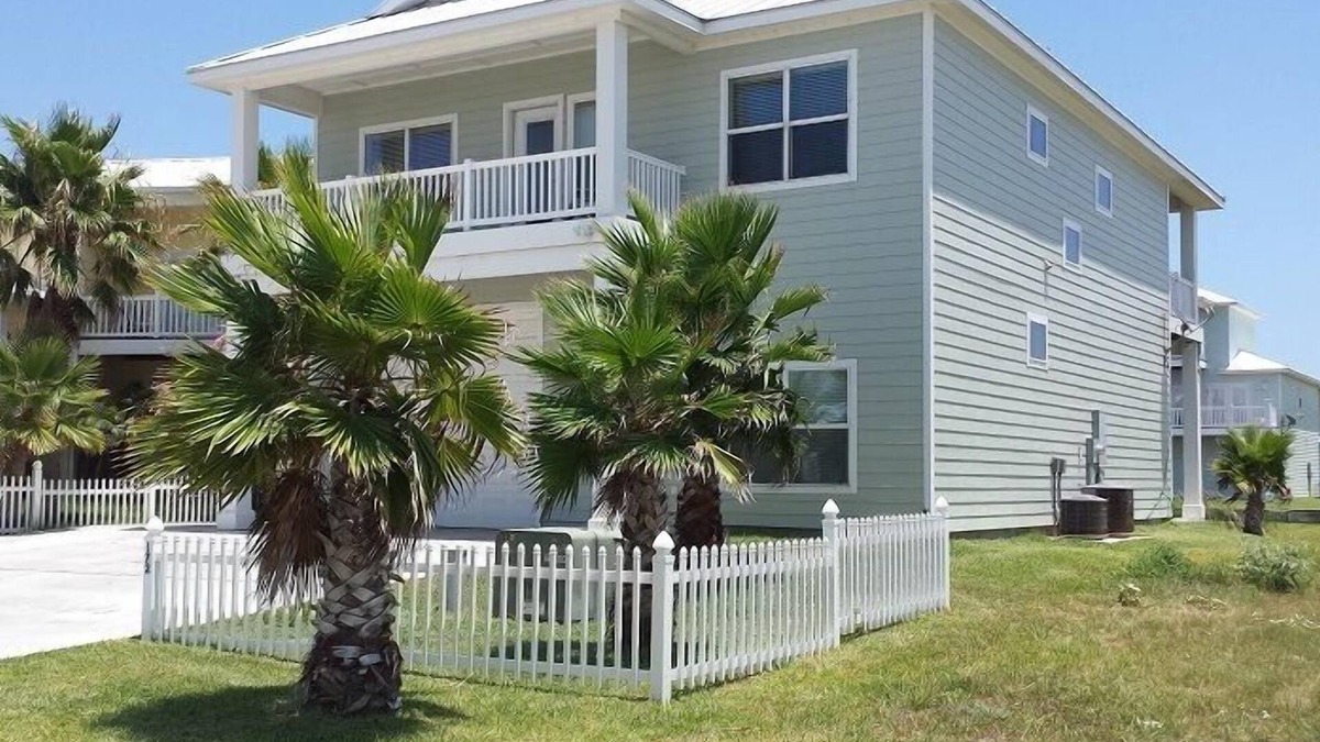 Port Aransas House | COASTAL PARADISE, Ocean Views,Beach Walk, 2 pools, hot tub