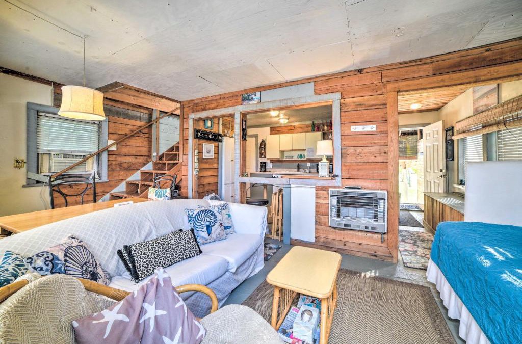 Salem House | Coastal Perry Cottage about 2 Mi to Boat Ramp!