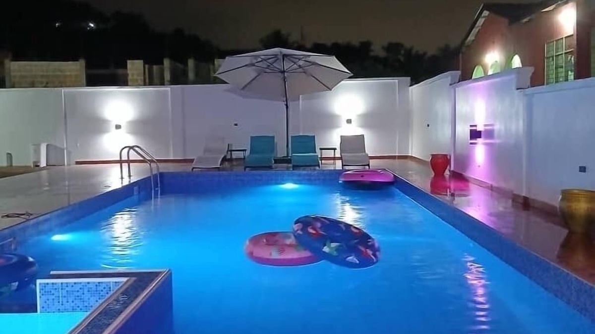 Cape Coast House | Coastal Retreat is situated just an 12minute drive to the Coast cape Castle