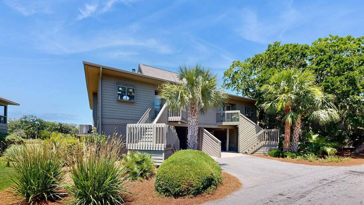 Summerwind Villas House | Coastal retreat with fireplace, AC, grill, lagoon views and close to beach
