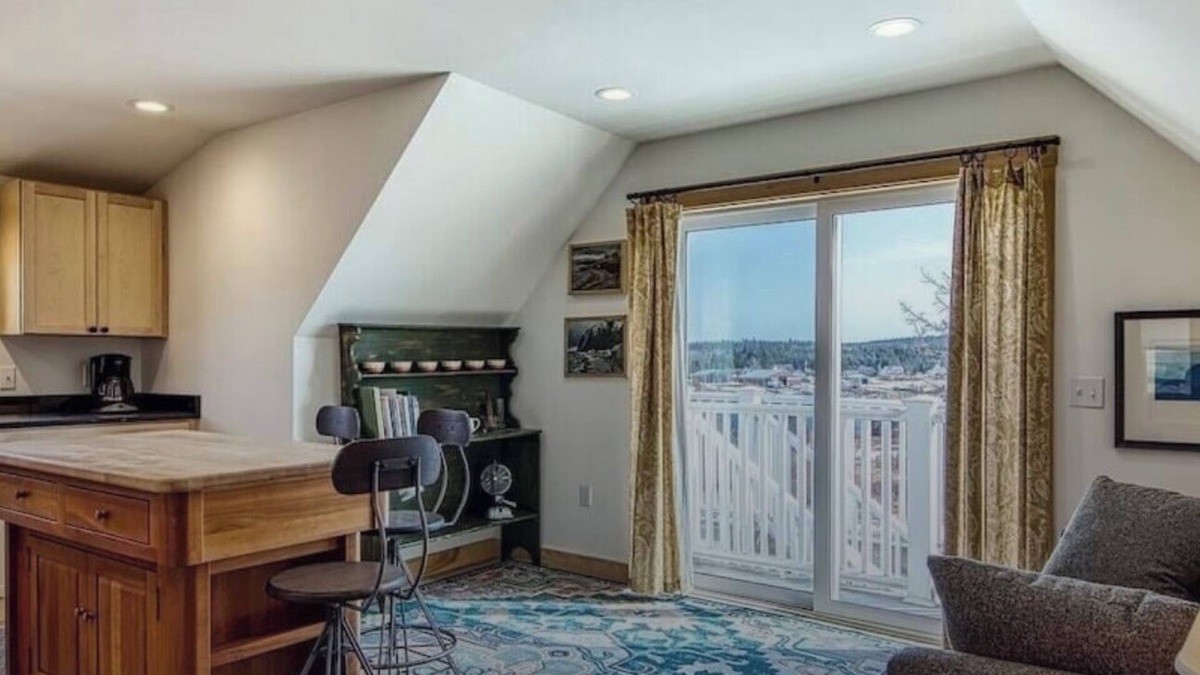 Winter Harbor Apartment | Coastal View 1 Bedroom Apartment with Private Balcony in Winter Harbor, Maine