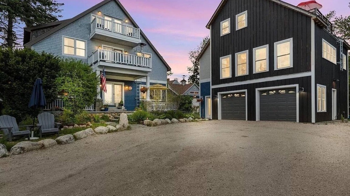 Castine House | Coastal Villa for Family Retreats & Reunions