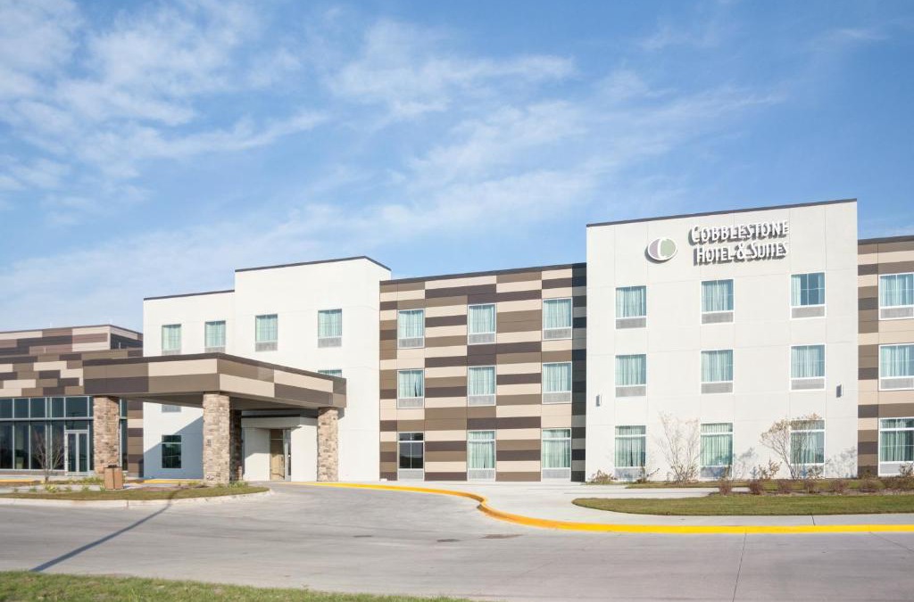 Jefferson Hotel | Cobblestone Hotel and Suites - Jefferson