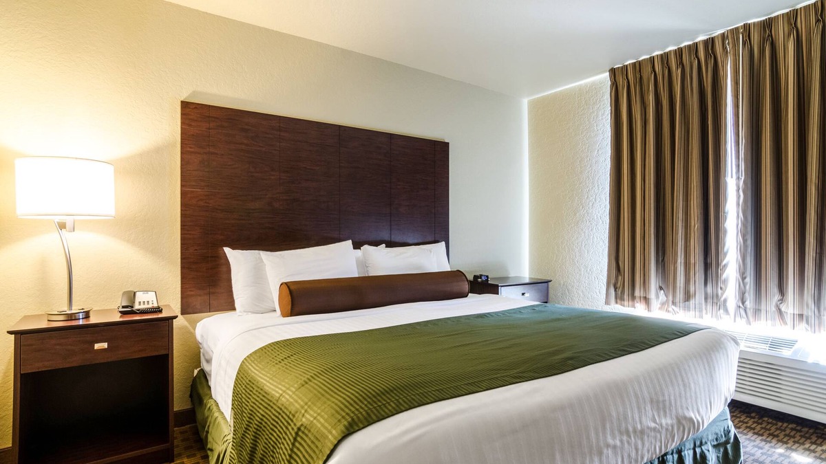 Jefferson Hotel | Cobblestone Hotel & Suites - Jefferson