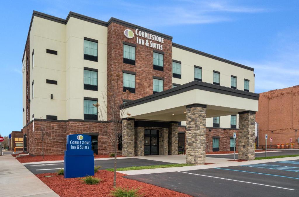 Ashland Hotel | Cobblestone Inn and Suites - Ashland