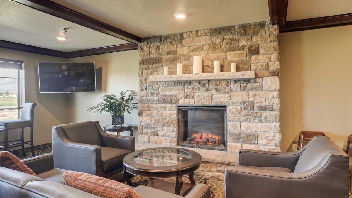 Altamont Hotel | Cobblestone Inn & Suites - Altamont