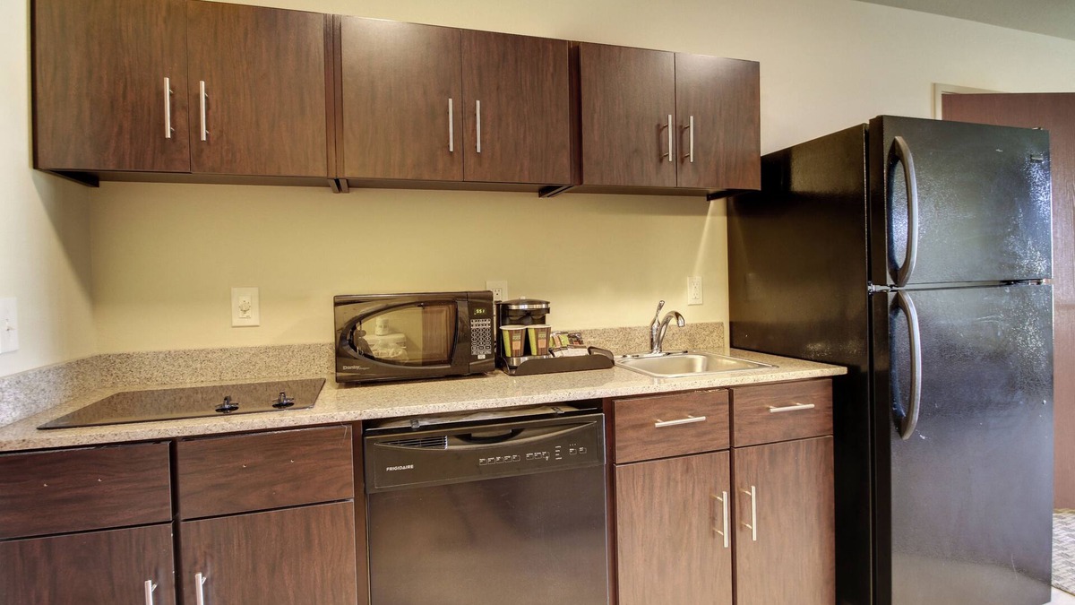 Bloomfield Hotel | Cobblestone Inn & Suites - Bloomfield
