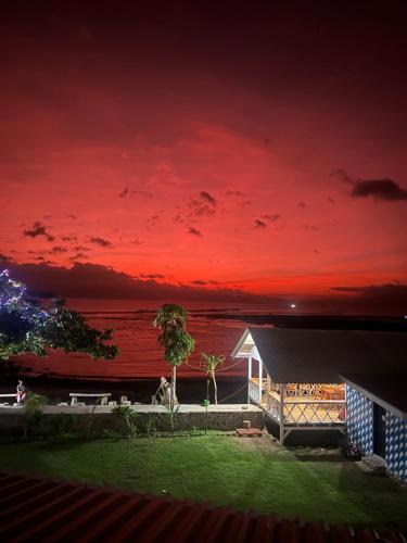 Hu'u House | Cobblestone Surf House