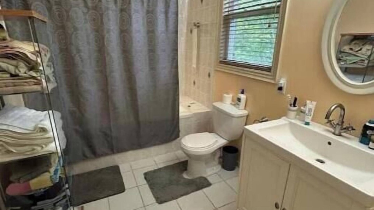 Norland House | Coboconk Cottage First floor