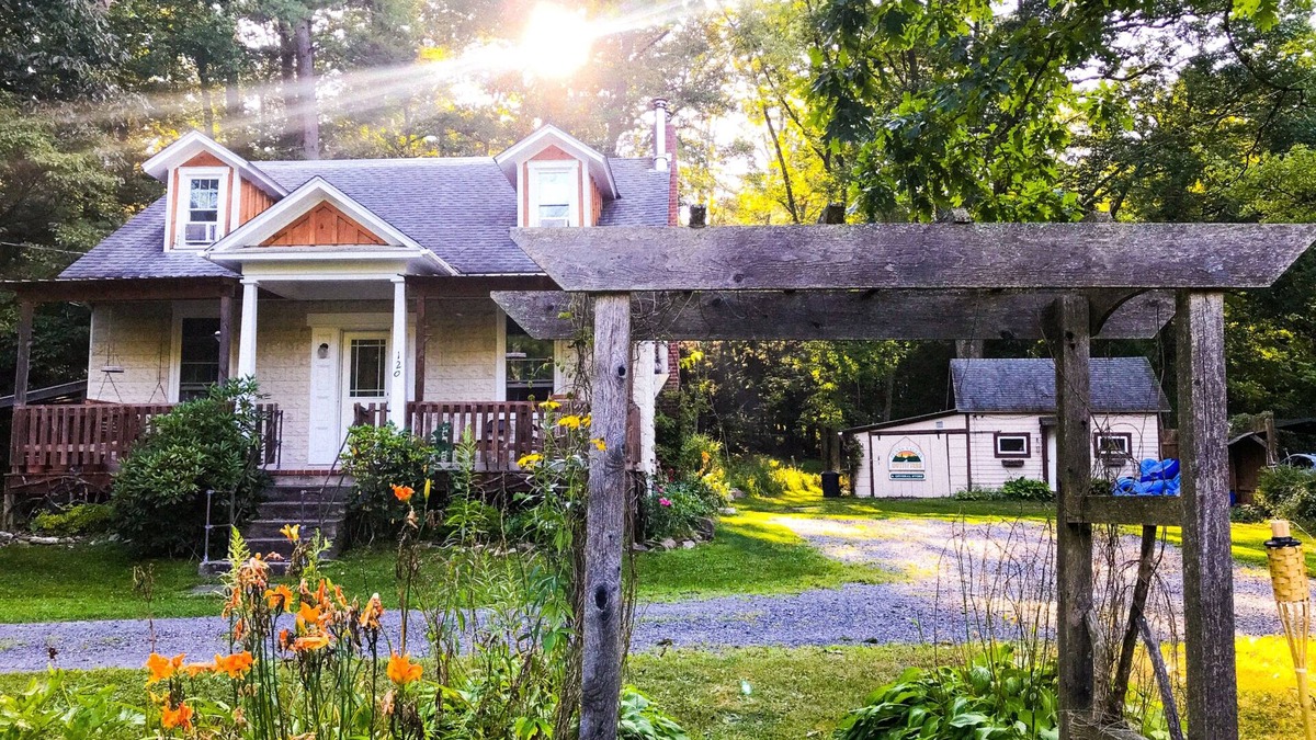 Coburn House | Coburn On the Creek - Flyfish, Tube , Grill, Relax- PSU Football/Camp Woodward