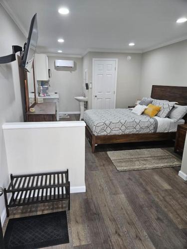 Cleveland Apartment | Cocoa Corner