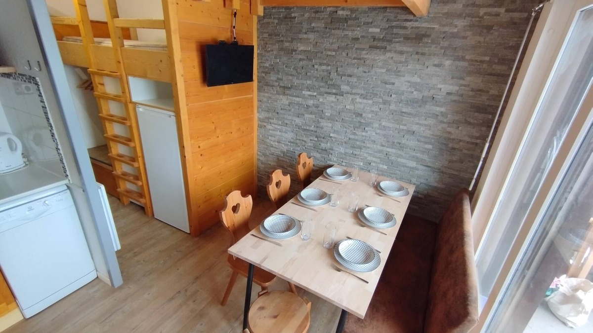 Mieussy Apartment | Cocon Alpin - Praz de Lys Sommand Duplex aux Pieds des Pistes Avec vue Montagne