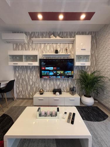 Chambry Apartment | CoconPresDisney